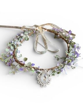 Floral headpiece with crystal teardrop gemstone. New.